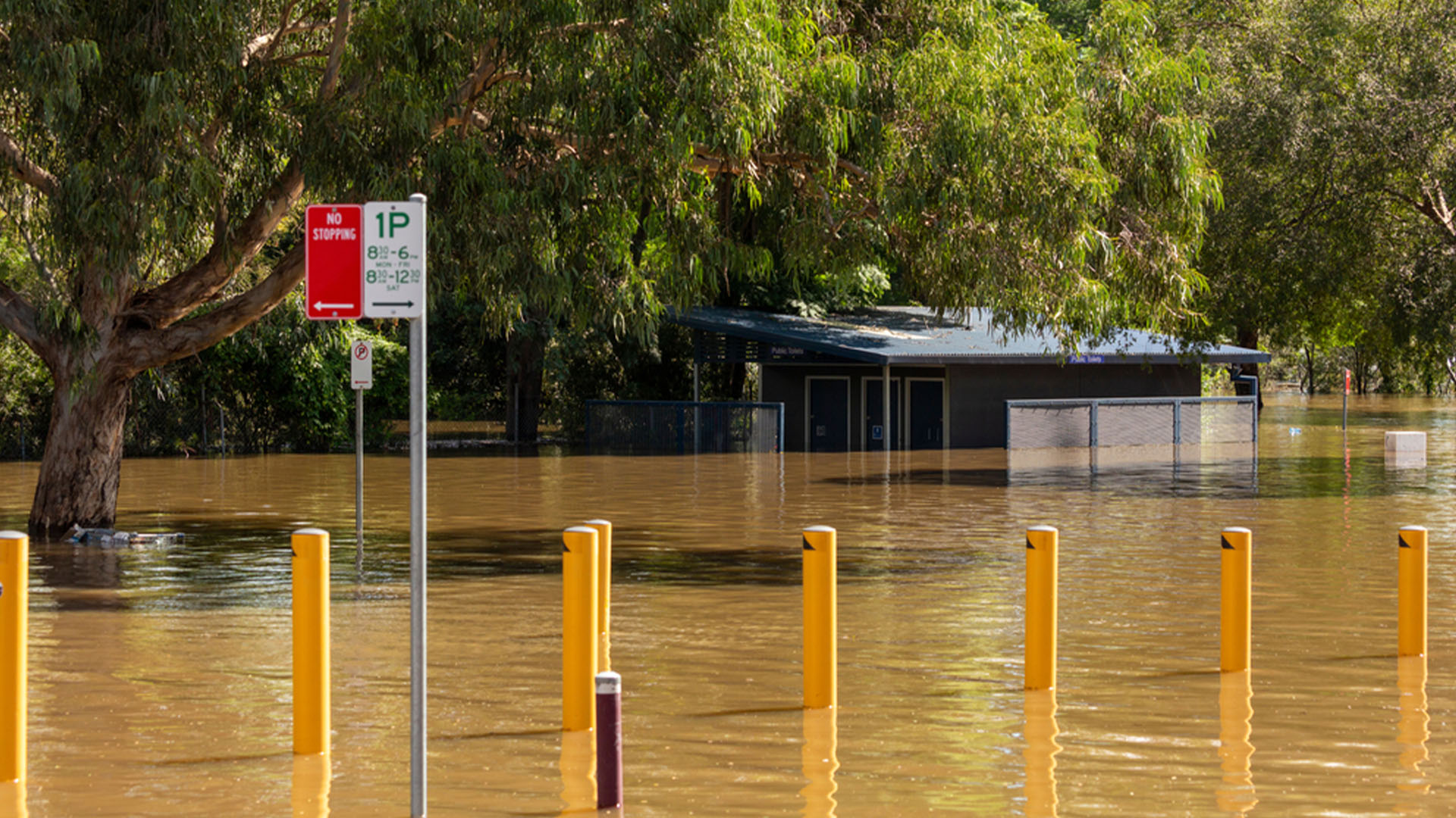 Environment-environmental-hazard-flood-Australia-Risk