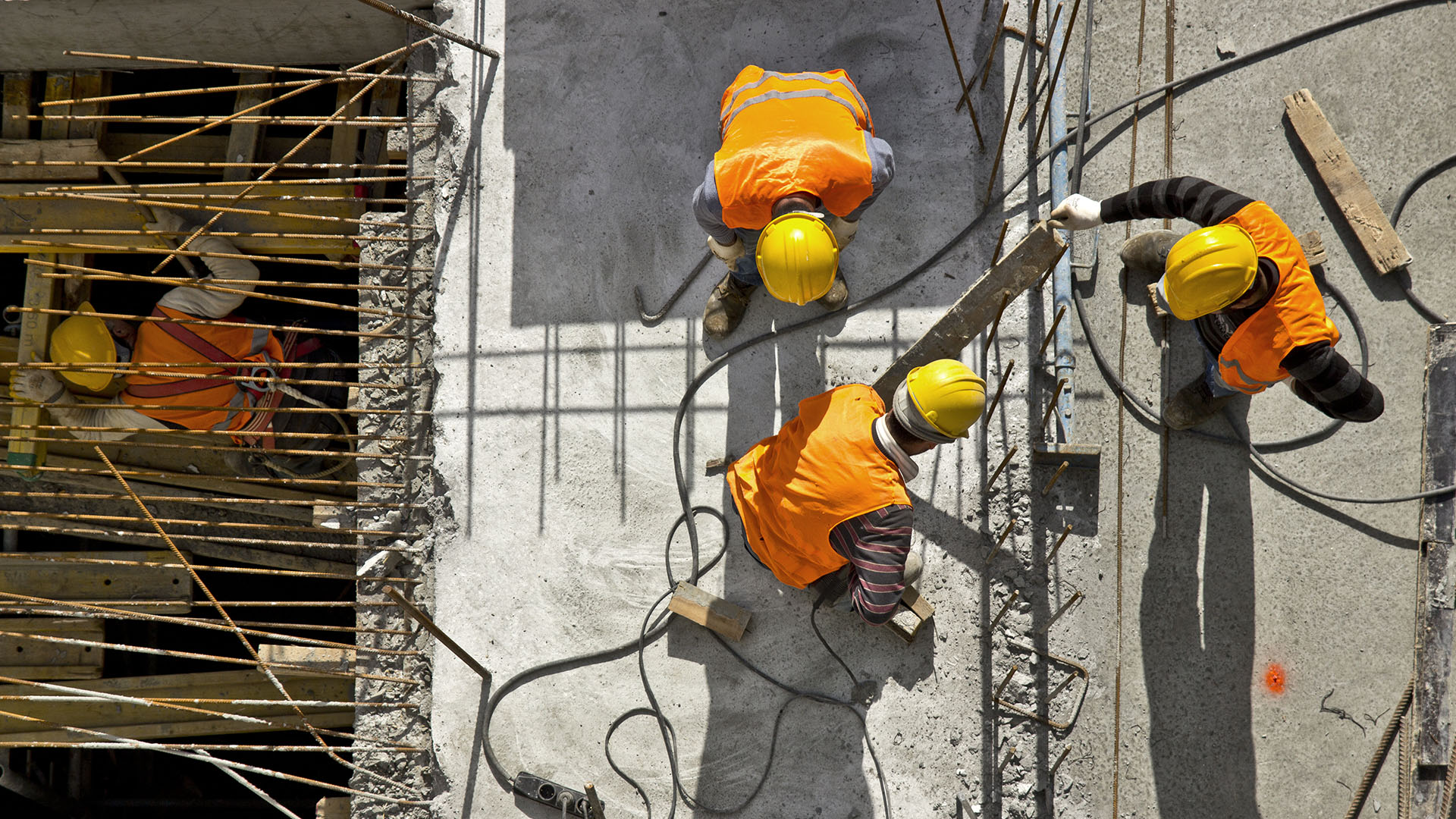 Infrastructure-construction-engineering-worker-labour-employment-labor