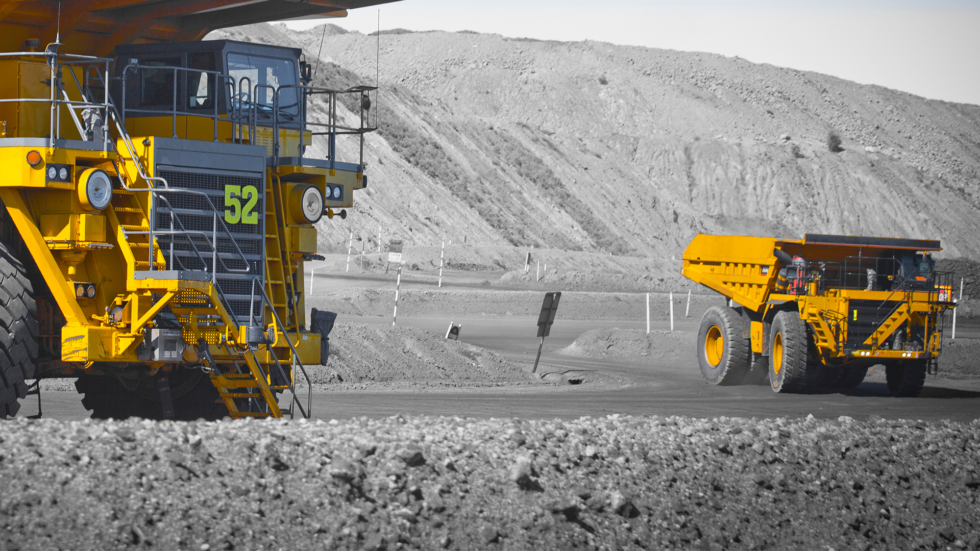 Infrastructure-mining-commodities-IMC-truck