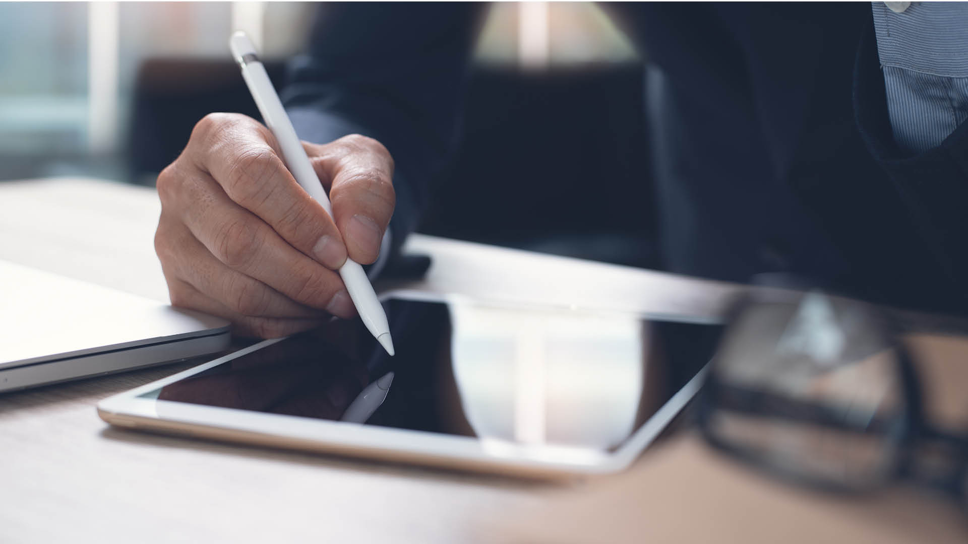 Out of the Dark Ages (for now): Temporary amendments to the law of electronic signatures for Australian companies