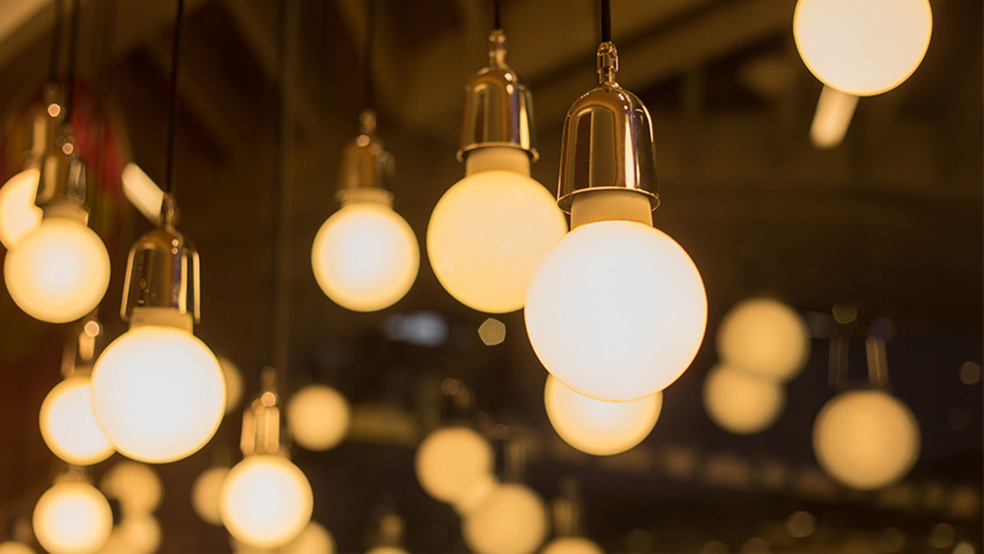 Estorage - Issue 4 Energy light bulbs